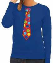 Foute kerst sweater met kerstballen stropdas blauw voor dames